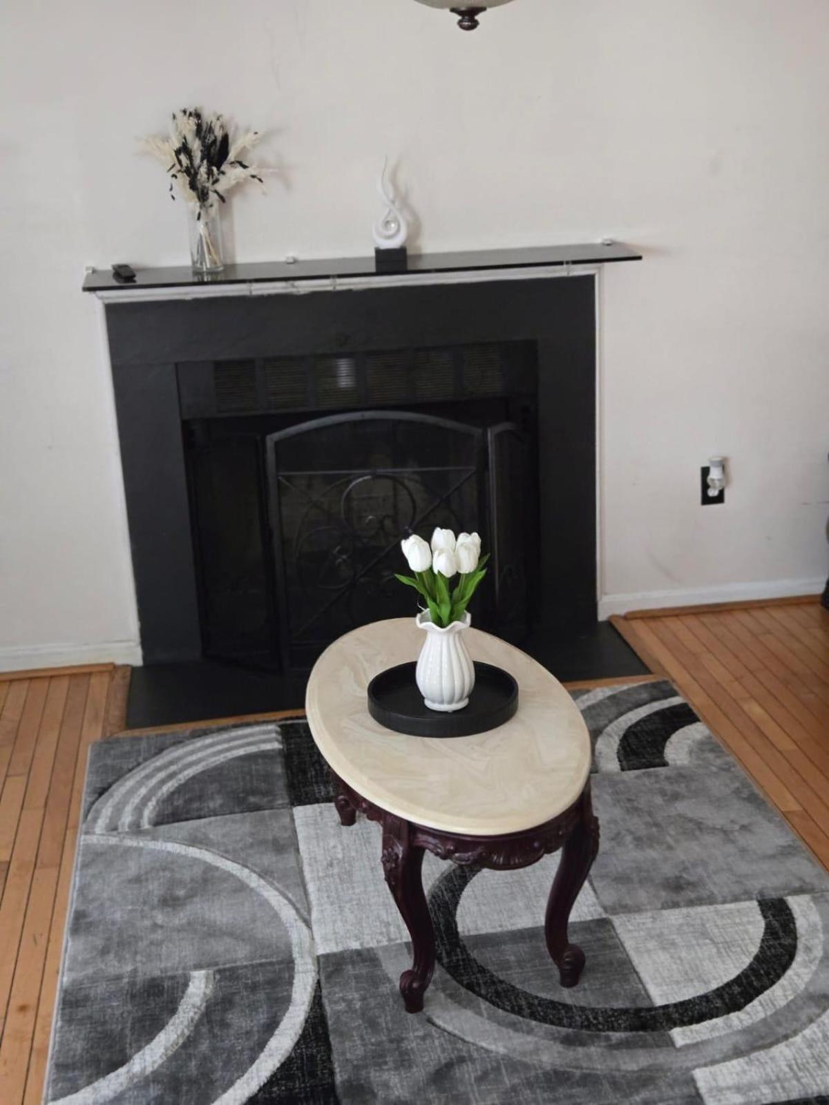 Special Rate Worthy Posh And Magnificent 4 Bedrooms And Two & Half Bath Greenbelt Esterno foto